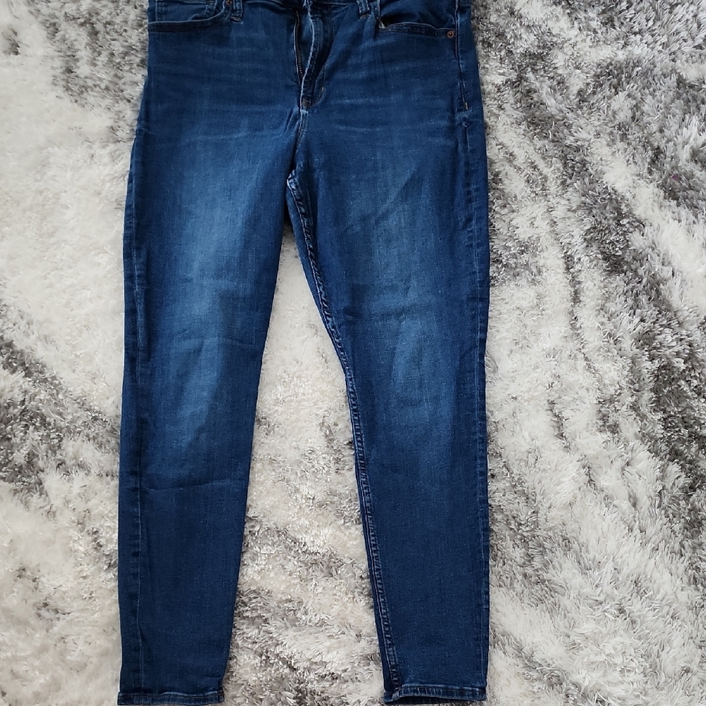 GAP Blue Legging Jeans with Tapered Leg Design